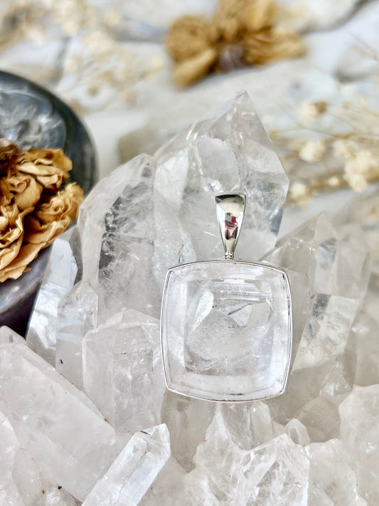 Theia’ Manifestation Quartz Square Pendent 925 MQS1