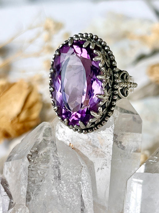 ‘The Twilight Crown of Amethyst’ Oval Rose de France Amethyst Ring 925