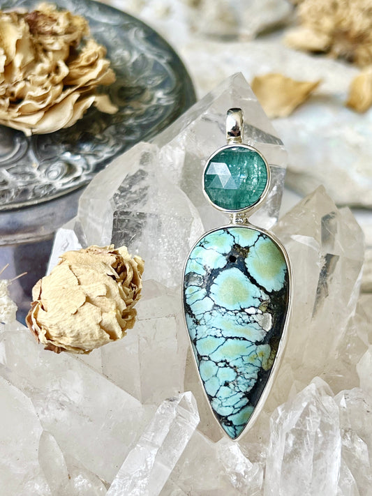 ‘Byhalia’ Turquoise & Emerald Green Kyanite Pendent 925 TP4