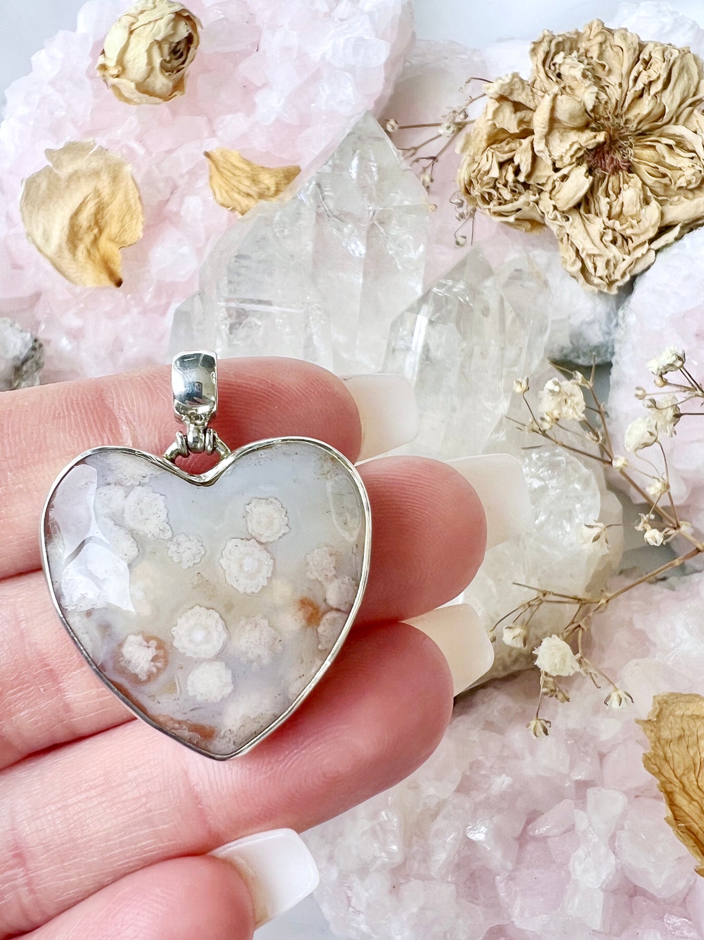 ‘Sacred Garden of Dreams’ Flower Agate Heart SS Talisman Pendent 925 FAP1