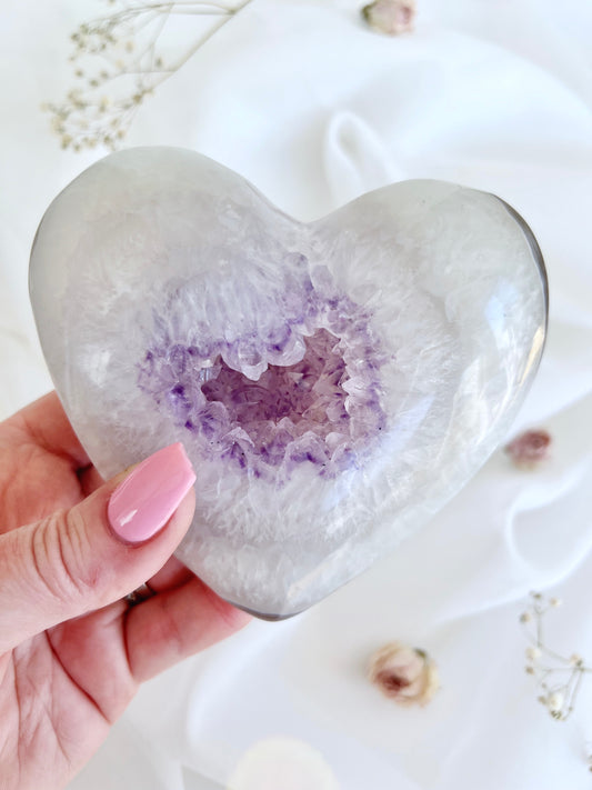 Phantom Amethyst Agate Geode Puffy Heart 4172
