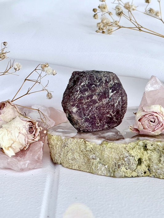 Natural Record Keeper Ruby Hexagon R10