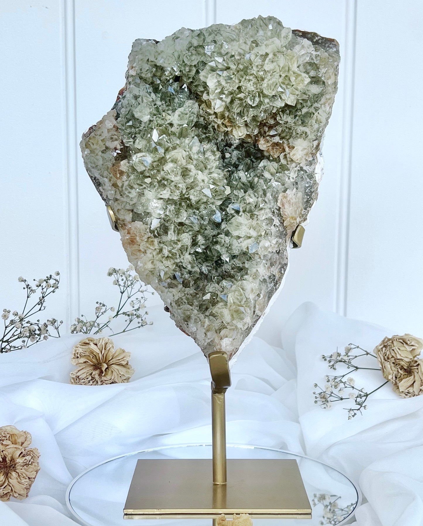 Prasiolite Cluster With White Agate 3915